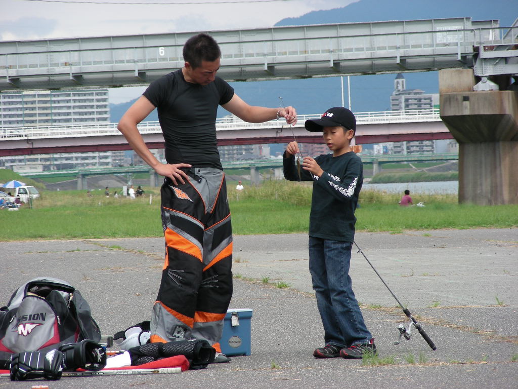 ���̉摜�̒��쌠��
Hiroshima Inline Hockey League(HIHL)�ɂ���܂��B�摜�f�[�^�̖��f�]�p�͌ł����f��\���グ�܂��B