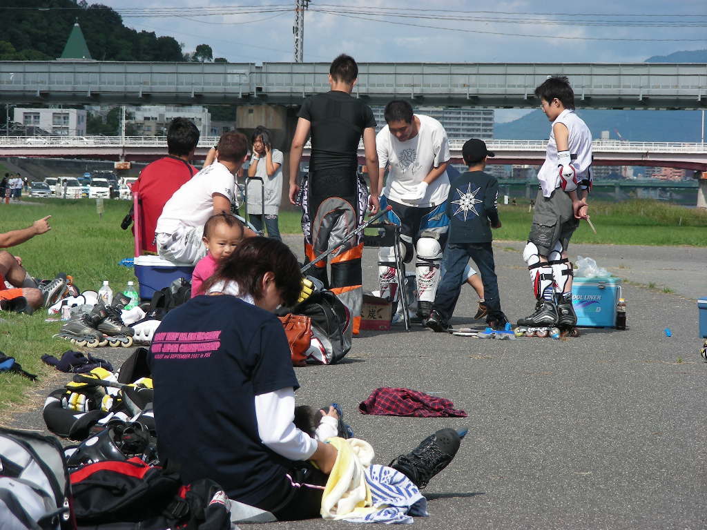 ���̉摜�̒��쌠��
Hiroshima Inline Hockey League(HIHL)�ɂ���܂��B�摜�f�[�^�̖��f�]�p�͌ł����f��\���グ�܂��B