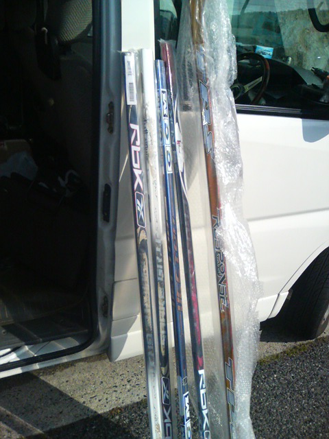 ���̉摜�̒��쌠��
Hiroshima Inline Hockey League(HIHL)�ɂ���܂��B�摜�f�[�^�̖��f�]�p�͌ł����f��\���グ�܂��B