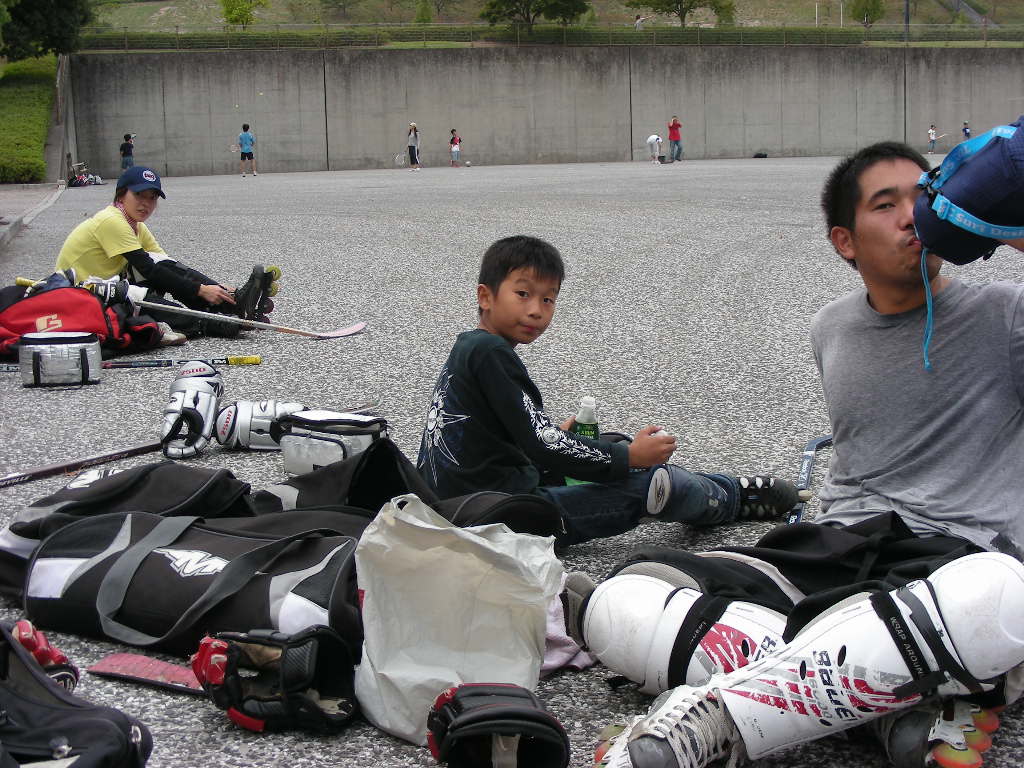 ���̉摜�̒��쌠��
Hiroshima Inline Hockey League(HIHL)�ɂ���܂��B�摜�f�[�^�̖��f�]�p�͌ł����f��\���グ�܂��B