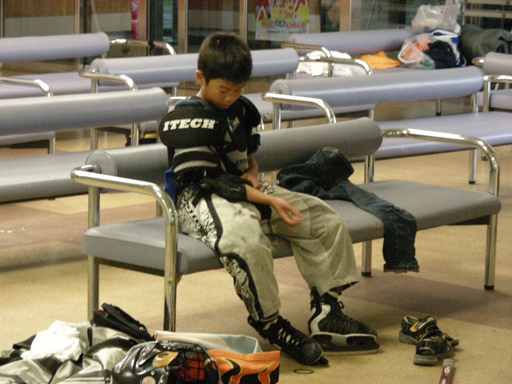 ���̉摜�̒��쌠��
Hiroshima Inline Hockey League(HIHL)�ɂ���܂��B�摜�f�[�^�̖��f�]�p�͌ł����f��\���グ�܂��B