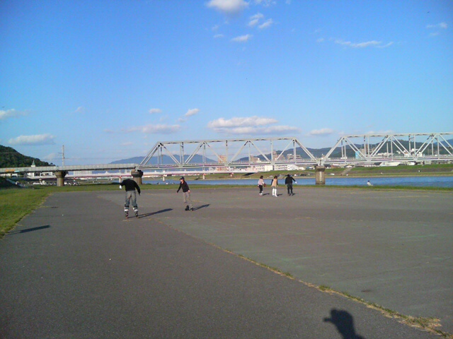 ���̉摜�̒��쌠��
Hiroshima Inline Hockey League(HIHL)�ɂ���܂��B�摜�f�[�^�̖��f�]�p�͌ł����f��\���グ�܂��B