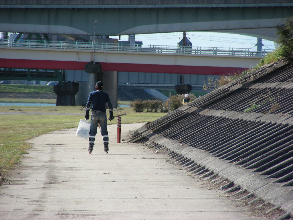 ���̉摜�̒��쌠��
Hiroshima Inline Hockey League(HIHL)�ɂ���܂��B�摜�f�[�^�̖��f�]�p�͌ł����f��\���グ�܂��B