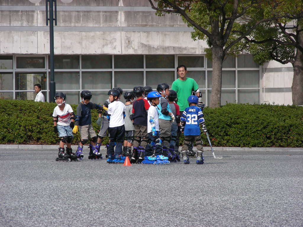 ���̉摜�̒��쌠��
Hiroshima Inline Hockey League(HIHL)�ɂ���܂��B�摜�f�[�^�̖��f�]�p�͌ł����f��\���グ�܂��B