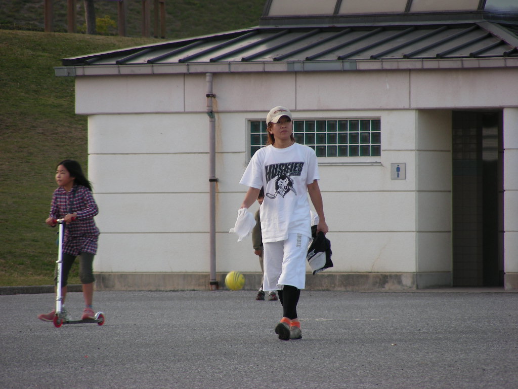 ���̉摜�̒��쌠��
Hiroshima Inline Hockey League(HIHL)�ɂ���܂��B�摜�f�[�^�̖��f�]�p�͌ł����f��\���グ�܂��B