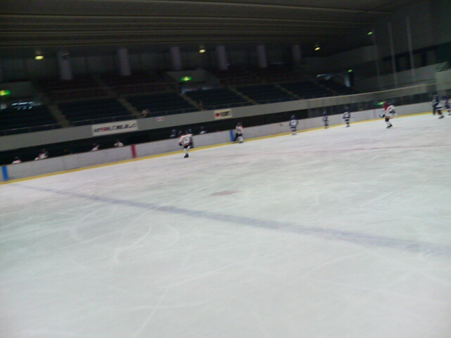 ���̉摜�̒��쌠��
Hiroshima Inline Hockey League(HIHL)�ɂ���܂��B�摜�f�[�^�̖��f�]�p�͌ł����f��\���グ�܂��B