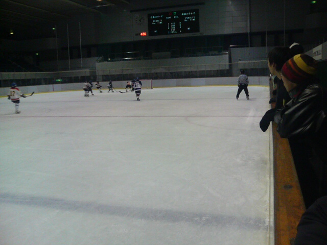 ���̉摜�̒��쌠��
Hiroshima Inline Hockey League(HIHL)�ɂ���܂��B�摜�f�[�^�̖��f�]�p�͌ł����f��\���グ�܂��B