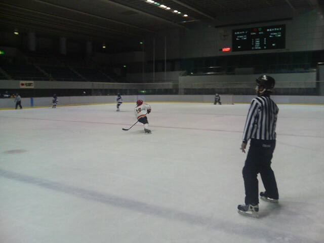 ���̉摜�̒��쌠��
Hiroshima Inline Hockey League(HIHL)�ɂ���܂��B�摜�f�[�^�̖��f�]�p�͌ł����f��\���グ�܂��B