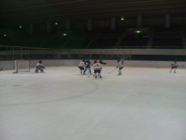 ���̉摜�̒��쌠��
Hiroshima Inline Hockey League(HIHL)�ɂ���܂��B�摜�f�[�^�̖��f�]�p�͌ł����f��\���グ�܂��B