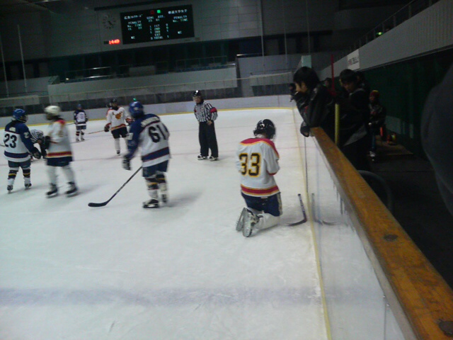 ���̉摜�̒��쌠��
Hiroshima Inline Hockey League(HIHL)�ɂ���܂��B�摜�f�[�^�̖��f�]�p�͌ł����f��\���グ�܂��B