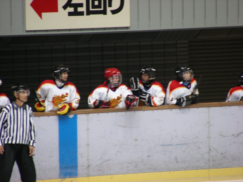 ���̉摜�̒��쌠��
Hiroshima Inline Hockey League(HIHL)�ɂ���܂��B�摜�f�[�^�̖��f�]�p�͌ł����f��\���グ�܂��B