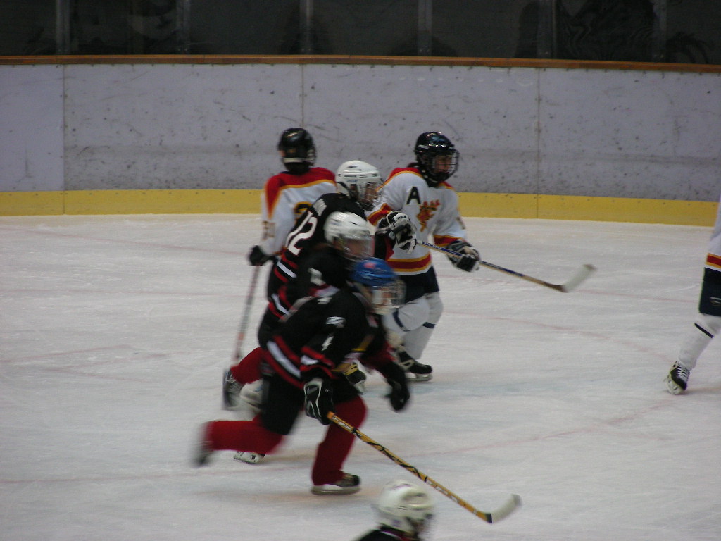 ���̉摜�̒��쌠��
Hiroshima Inline Hockey League(HIHL)�ɂ���܂��B�摜�f�[�^�̖��f�]�p�͌ł����f��\���グ�܂��B