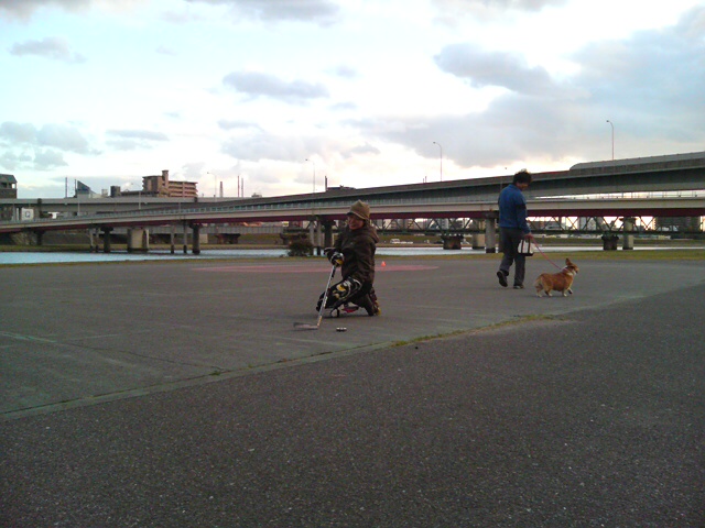 ���̉摜�̒��쌠��
Hiroshima Inline Hockey League(HIHL)�ɂ���܂��B�摜�f�[�^�̖��f�]�p�͌ł����f��\���グ�܂��B