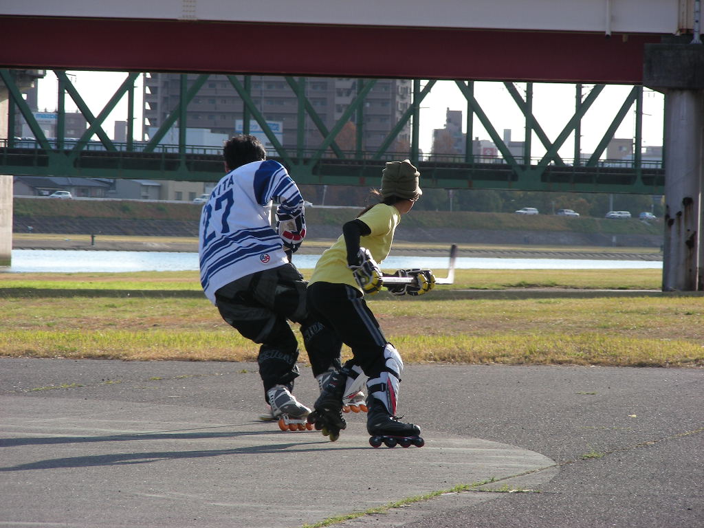 ���̉摜�̒��쌠��
Hiroshima Inline Hockey League(HIHL)�ɂ���܂��B�摜�f�[�^�̖��f�]�p�͌ł����f��\���グ�܂��B