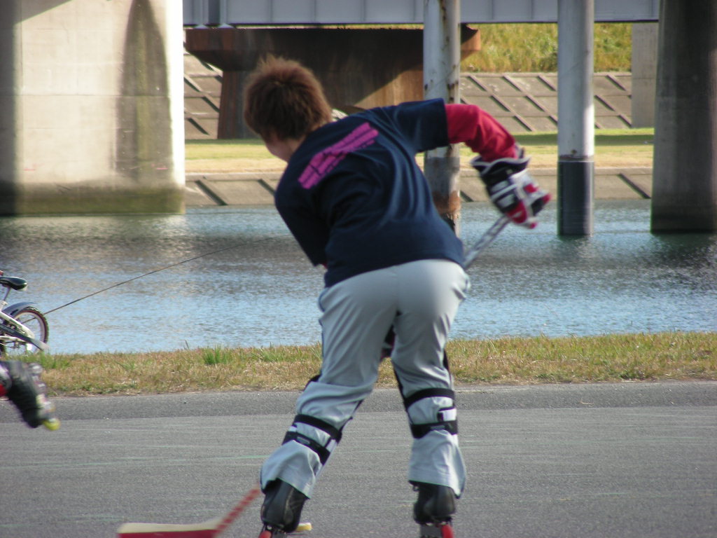 ���̉摜�̒��쌠��
Hiroshima Inline Hockey League(HIHL)�ɂ���܂��B�摜�f�[�^�̖��f�]�p�͌ł����f��\���グ�܂��B