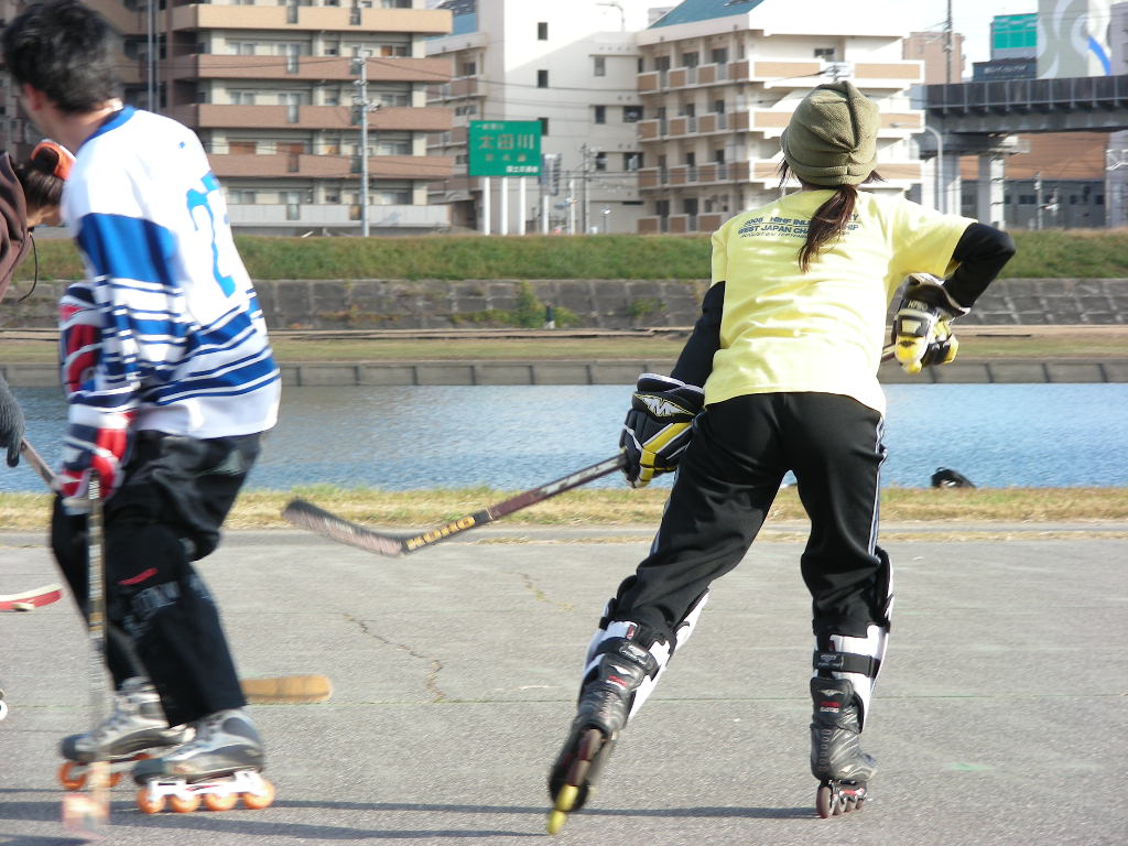 ���̉摜�̒��쌠��
Hiroshima Inline Hockey League(HIHL)�ɂ���܂��B�摜�f�[�^�̖��f�]�p�͌ł����f��\���グ�܂��B