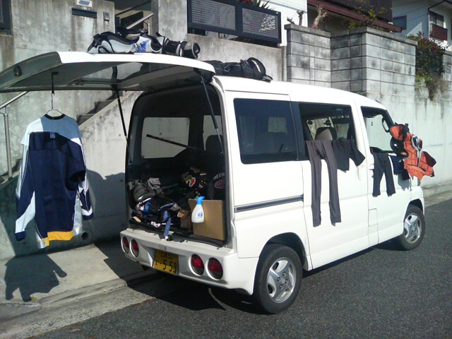 ���̉摜�̒��쌠��
Hiroshima Inline Hockey League(HIHL)�ɂ���܂��B�摜�f�[�^�̖��f�]�p�͌ł����f��\���グ�܂��B