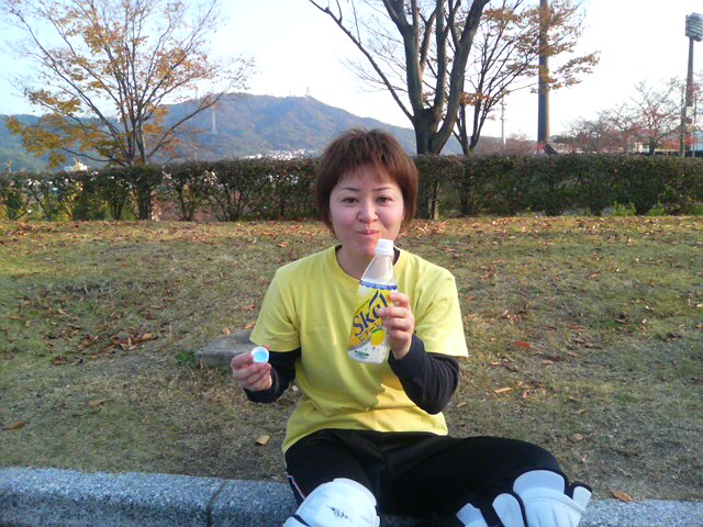 ���̉摜�̒��쌠��
Hiroshima Inline Hockey League(HIHL)�ɂ���܂��B�摜�f�[�^�̖��f�]�p�͌ł����f��\���グ�܂��B