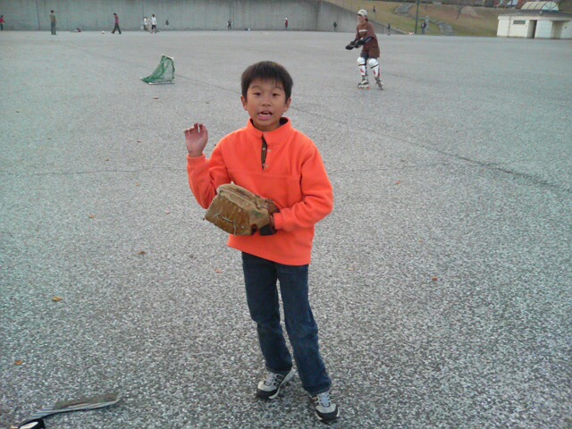 ���̉摜�̒��쌠��
Hiroshima Inline Hockey League(HIHL)�ɂ���܂��B�摜�f�[�^�̖��f�]�p�͌ł����f��\���グ�܂��B