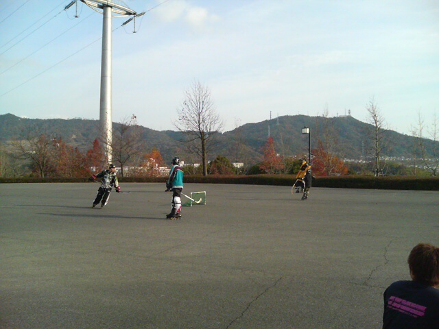 ���̉摜�̒��쌠��
Hiroshima Inline Hockey League(HIHL)�ɂ���܂��B�摜�f�[�^�̖��f�]�p�͌ł����f��\���グ�܂��B