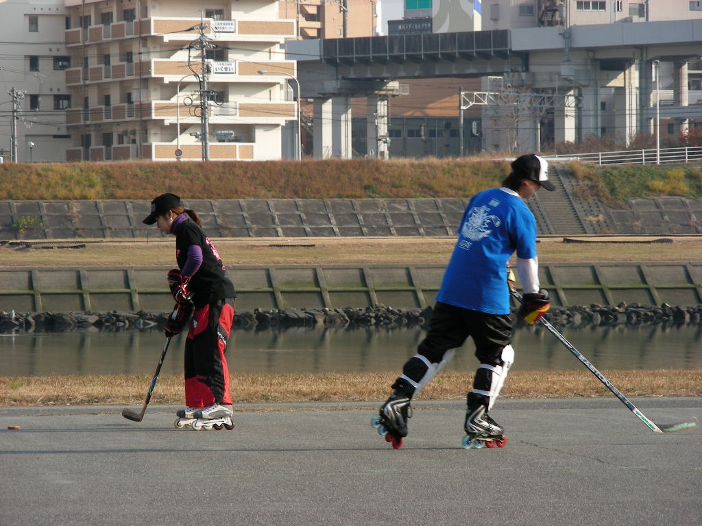 ���̉摜�̒��쌠��
Hiroshima Inline Hockey League(HIHL)�ɂ���܂��B�摜�f�[�^�̖��f�]�p�͌ł����f��\���グ�܂��B