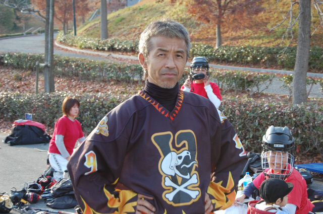 ���̉摜�̒��쌠��
Hiroshima Inline Hockey League(HIHL)�ɂ���܂��B�摜�f�[�^�̖��f�]�p�͌ł����f��\���グ�܂��B