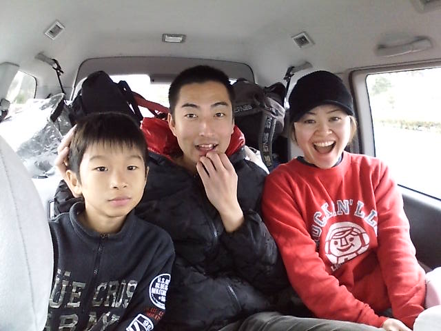 ���̉摜�̒��쌠��
Hiroshima Inline Hockey League(HIHL)�ɂ���܂��B�摜�f�[�^�̖��f�]�p�͌ł����f��\���グ�܂��B