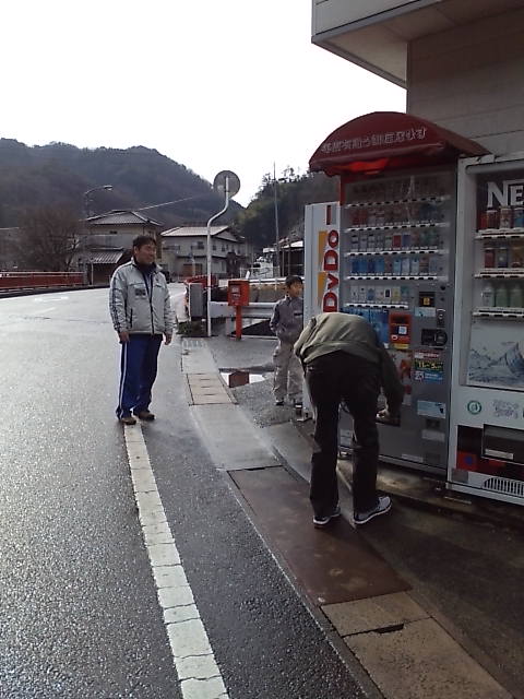 ���̉摜�̒��쌠��
Hiroshima Inline Hockey League(HIHL)�ɂ���܂��B�摜�f�[�^�̖��f�]�p�͌ł����f��\���グ�܂��B