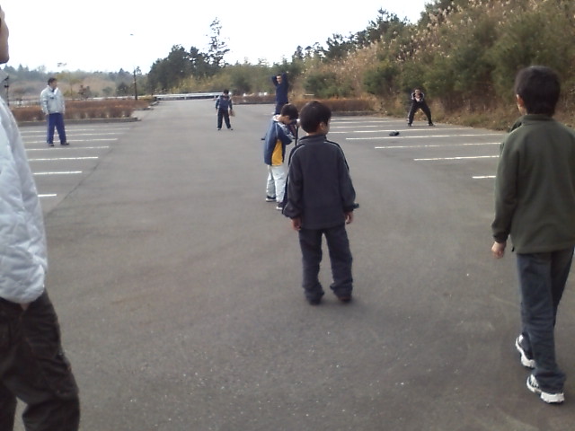 ���̉摜�̒��쌠��
Hiroshima Inline Hockey League(HIHL)�ɂ���܂��B�摜�f�[�^�̖��f�]�p�͌ł����f��\���グ�܂��B