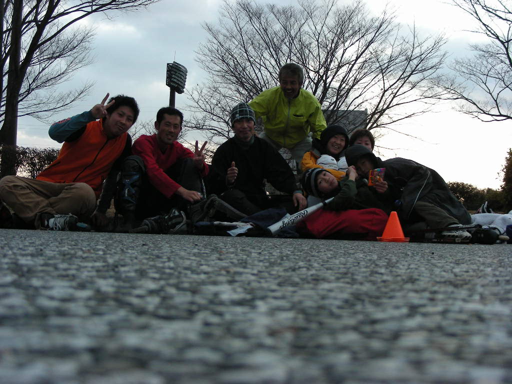 ���̉摜�̒��쌠��
Hiroshima Inline Hockey League(HIHL)�ɂ���܂��B�摜�f�[�^�̖��f�]�p�͌ł����f��\���グ�܂��B