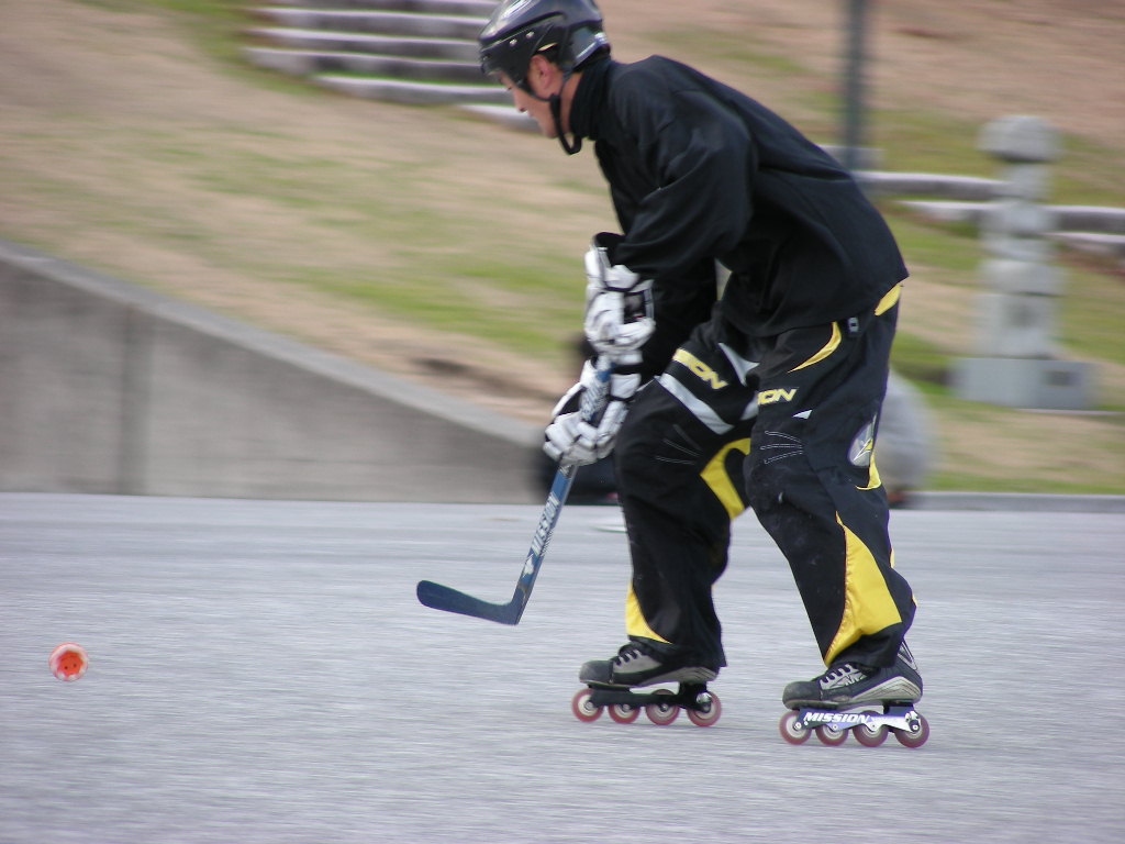 ���̉摜�̒��쌠��
Hiroshima Inline Hockey League(HIHL)�ɂ���܂��B�摜�f�[�^�̖��f�]�p�͌ł����f��\���グ�܂��B