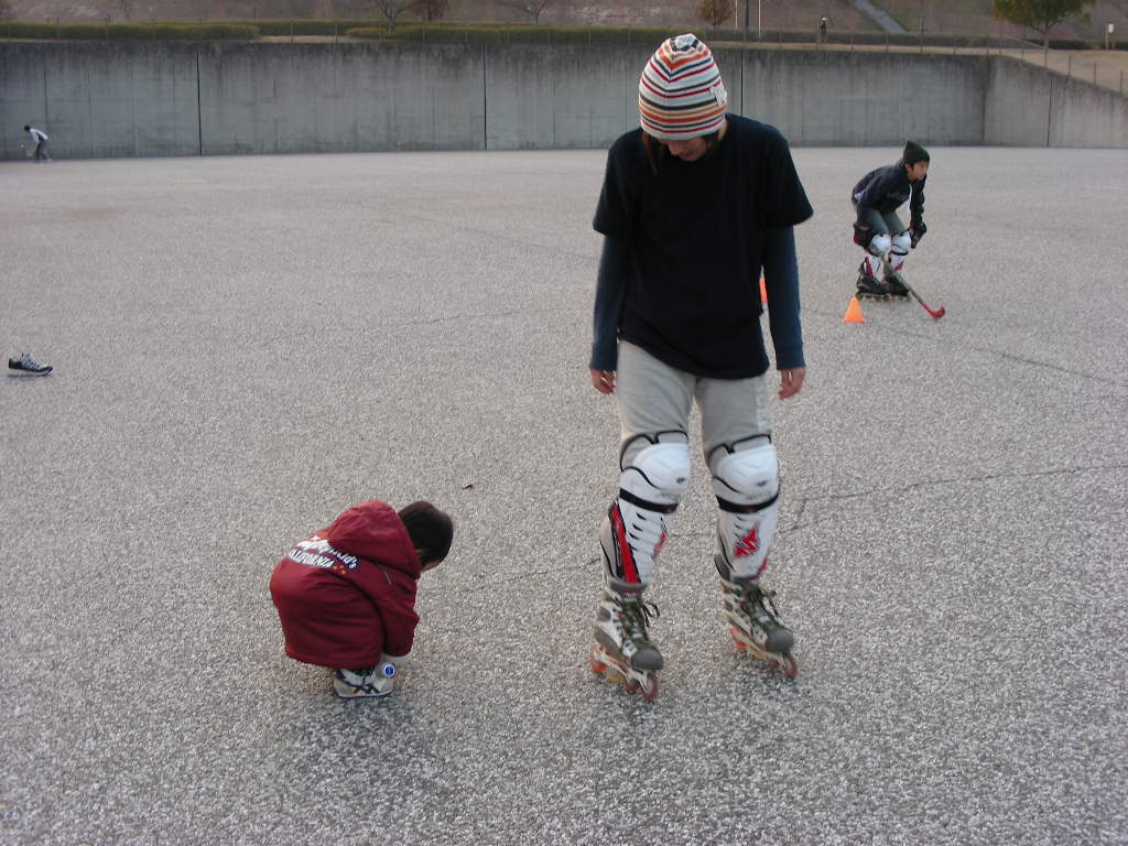 ���̉摜�̒��쌠��
Hiroshima Inline Hockey League(HIHL)�ɂ���܂��B�摜�f�[�^�̖��f�]�p�͌ł����f��\���グ�܂��B