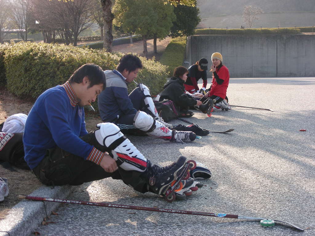 ���̉摜�̒��쌠��
Hiroshima Inline Hockey League(HIHL)�ɂ���܂��B�摜�f�[�^�̖��f�]�p�͌ł����f��\���グ�܂��B