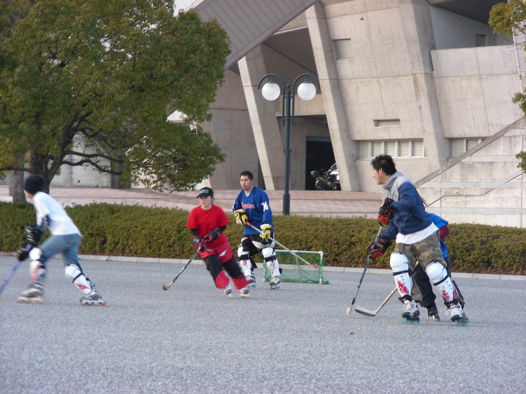 ���̉摜�̒��쌠��
Hiroshima Inline Hockey League(HIHL)�ɂ���܂��B�摜�f�[�^�̖��f�]�p�͌ł����f��\���グ�܂��B