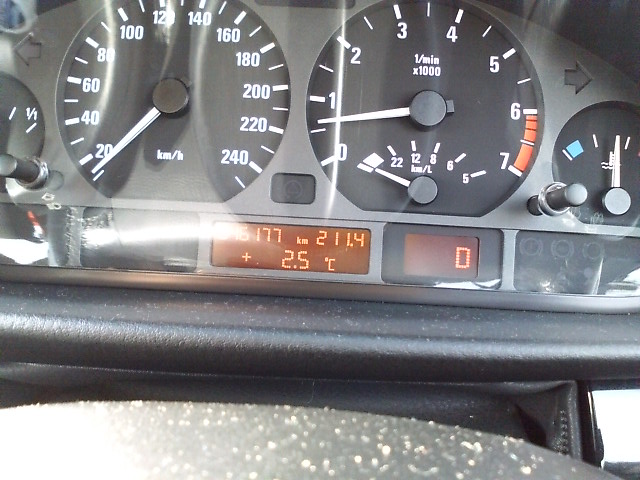 ���̉摜�̒��쌠��
Hiroshima Inline Hockey League(HIHL)�ɂ���܂��B�摜�f�[�^�̖��f�]�p�͌ł����f��\���グ�܂��B