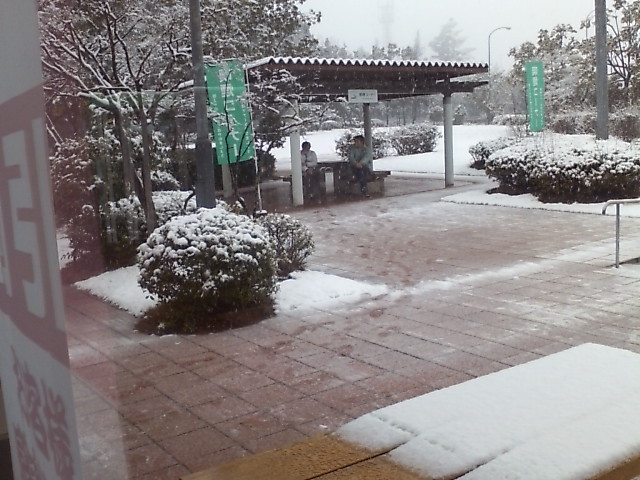 ���̉摜�̒��쌠��
Hiroshima Inline Hockey League(HIHL)�ɂ���܂��B�摜�f�[�^�̖��f�]�p�͌ł����f��\���グ�܂��B