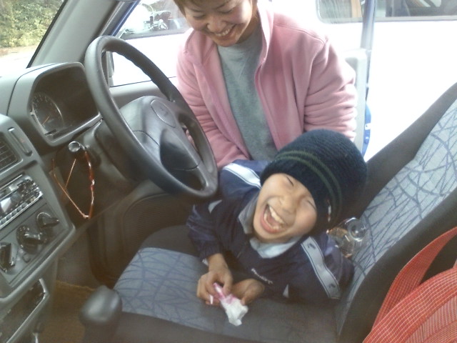 ���̉摜�̒��쌠��
Hiroshima Inline Hockey League(HIHL)�ɂ���܂��B�摜�f�[�^�̖��f�]�p�͌ł����f��\���グ�܂��B