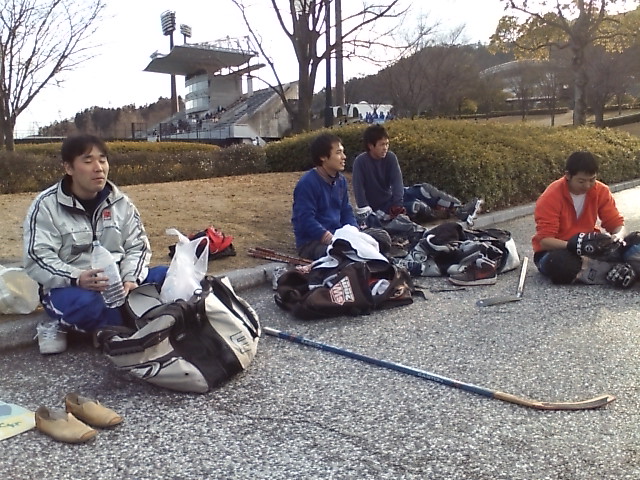 ���̉摜�̒��쌠��
Hiroshima Inline Hockey League(HIHL)�ɂ���܂��B�摜�f�[�^�̖��f�]�p�͌ł����f��\���グ�܂��B