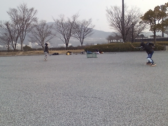 ���̉摜�̒��쌠��
Hiroshima Inline Hockey League(HIHL)�ɂ���܂��B�摜�f�[�^�̖��f�]�p�͌ł����f��\���グ�܂��B