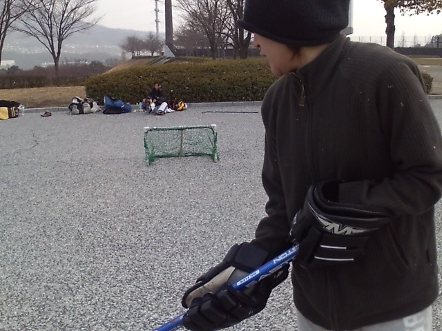 ���̉摜�̒��쌠��
Hiroshima Inline Hockey League(HIHL)�ɂ���܂��B�摜�f�[�^�̖��f�]�p�͌ł����f��\���グ�܂��B