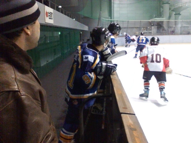 ���̉摜�̒��쌠��
Hiroshima Inline Hockey League(HIHL)�ɂ���܂��B�摜�f�[�^�̖��f�]�p�͌ł����f��\���グ�܂��B