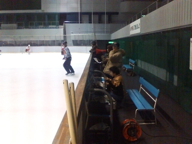 ���̉摜�̒��쌠��
Hiroshima Inline Hockey League(HIHL)�ɂ���܂��B�摜�f�[�^�̖��f�]�p�͌ł����f��\���グ�܂��B