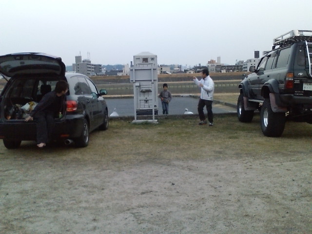 ���̉摜�̒��쌠��
Hiroshima Inline Hockey League(HIHL)�ɂ���܂��B�摜�f�[�^�̖��f�]�p�͌ł����f��\���グ�܂��B