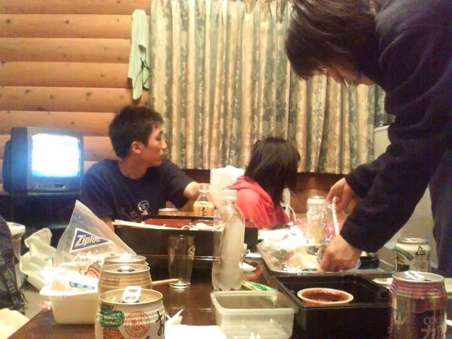 ���̉摜�̒��쌠��
Hiroshima Inline Hockey League(HIHL)�ɂ���܂��B�摜�f�[�^�̖��f�]�p�͌ł����f��\���グ�܂��B