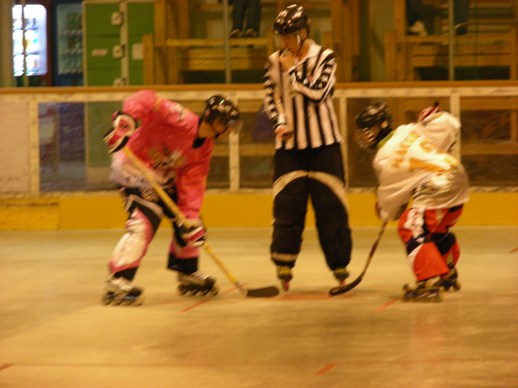 ���̉摜�̒��쌠��
Hiroshima Inline Hockey League(HIHL)�ɂ���܂��B�摜�f�[�^�̖��f�]�p�͌ł����f��\���グ�܂��B