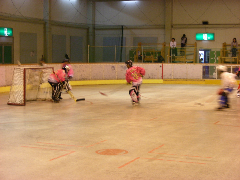 ���̉摜�̒��쌠��
Hiroshima Inline Hockey League(HIHL)�ɂ���܂��B�摜�f�[�^�̖��f�]�p�͌ł����f��\���グ�܂��B