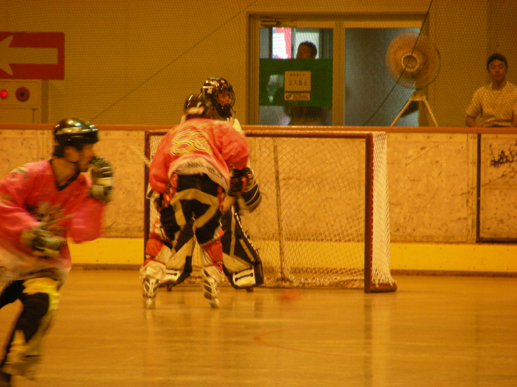 ���̉摜�̒��쌠��
Hiroshima Inline Hockey League(HIHL)�ɂ���܂��B�摜�f�[�^�̖��f�]�p�͌ł����f��\���グ�܂��B