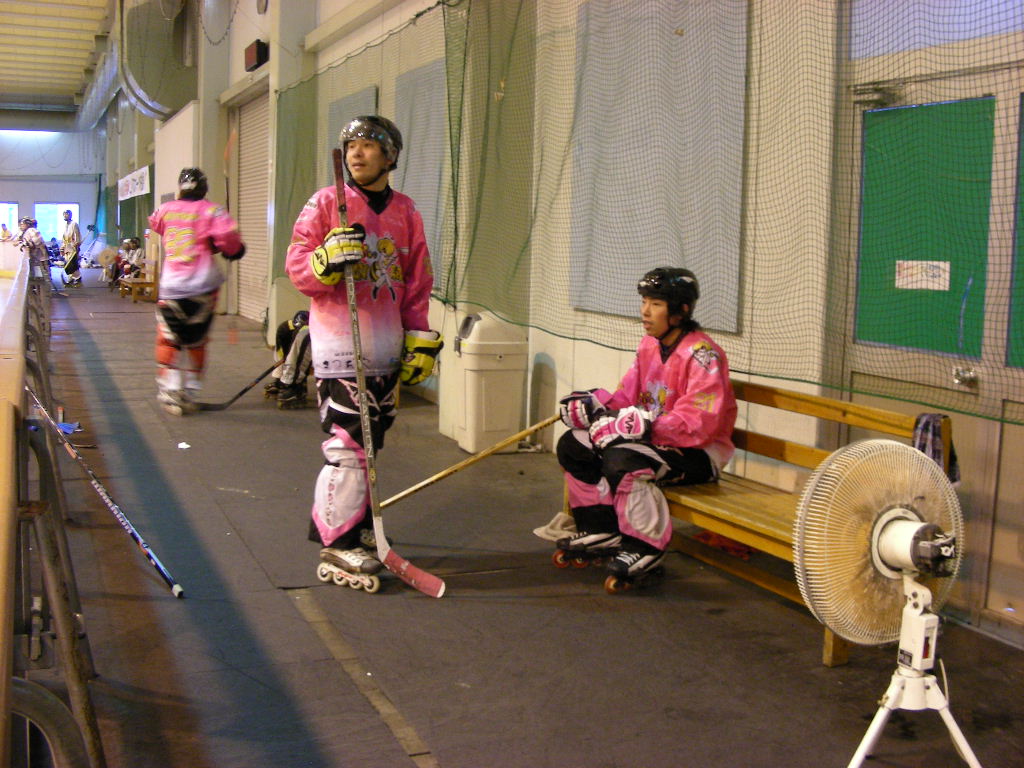���̉摜�̒��쌠��
Hiroshima Inline Hockey League(HIHL)�ɂ���܂��B�摜�f�[�^�̖��f�]�p�͌ł����f��\���グ�܂��B