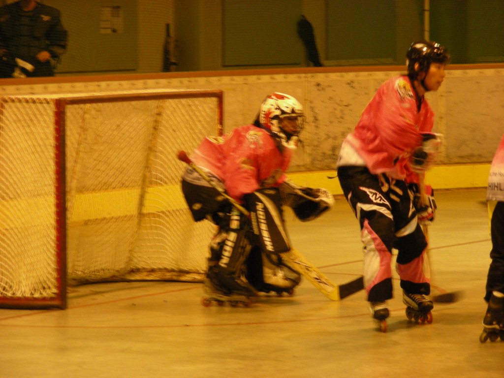 ���̉摜�̒��쌠��
Hiroshima Inline Hockey League(HIHL)�ɂ���܂��B�摜�f�[�^�̖��f�]�p�͌ł����f��\���グ�܂��B