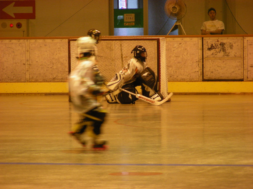 ���̉摜�̒��쌠��
Hiroshima Inline Hockey League(HIHL)�ɂ���܂��B�摜�f�[�^�̖��f�]�p�͌ł����f��\���グ�܂��B